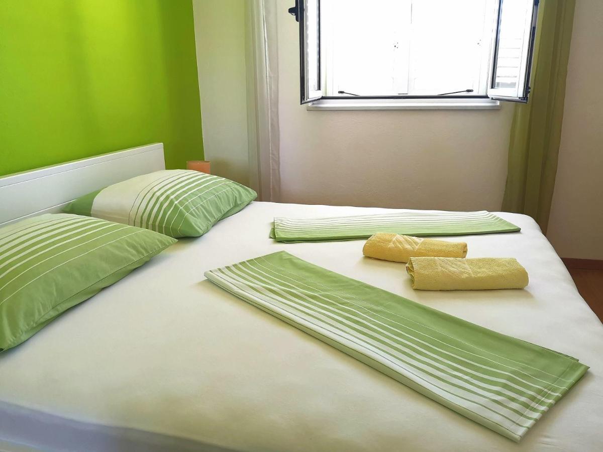Apartment Vucic Makarska Esterno foto