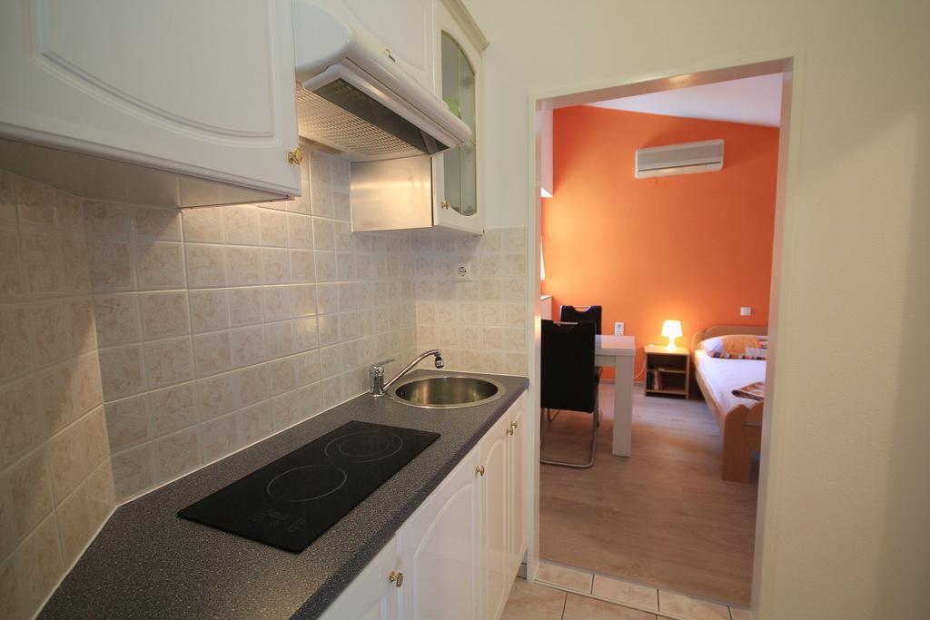 Apartment Vucic Makarska Esterno foto