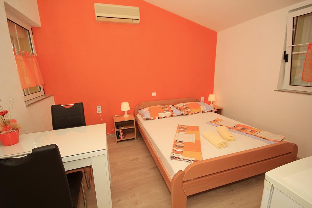Apartment Vucic Makarska Esterno foto